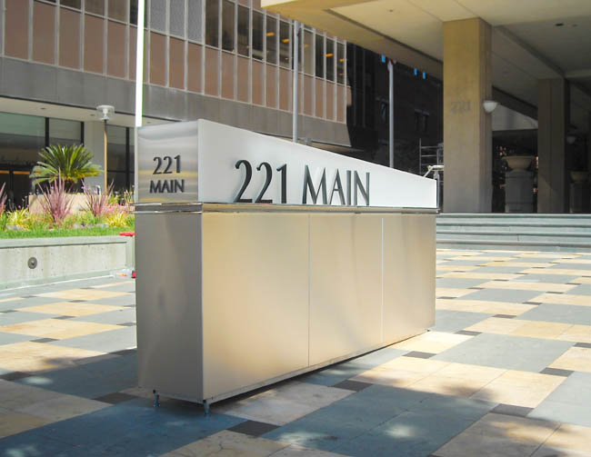 221 Main St. Monument
